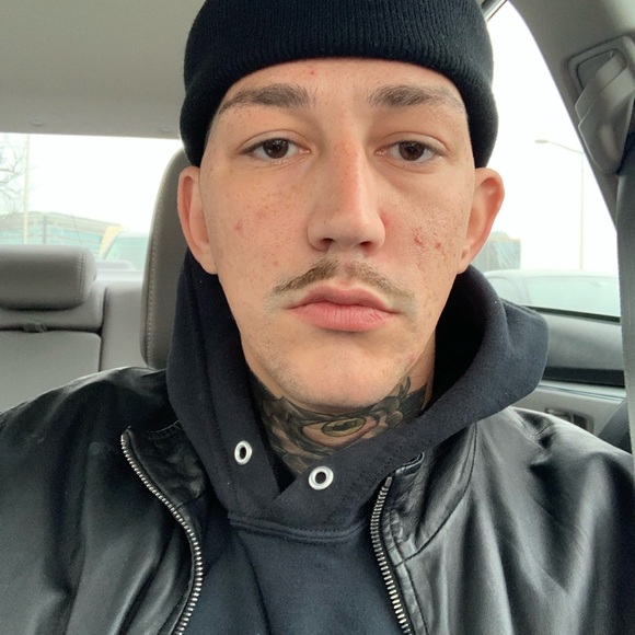 Meet your Posher, Andrew - Picture 1 of 1